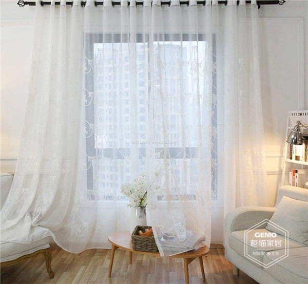 現(xiàn)代簡(jiǎn)約風(fēng)窗簾設(shè)計(jì)