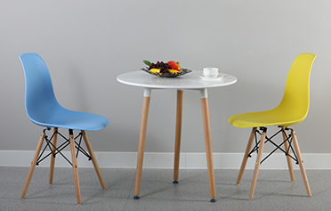 簡(jiǎn)約黑白商務(wù)辦公洽談桌